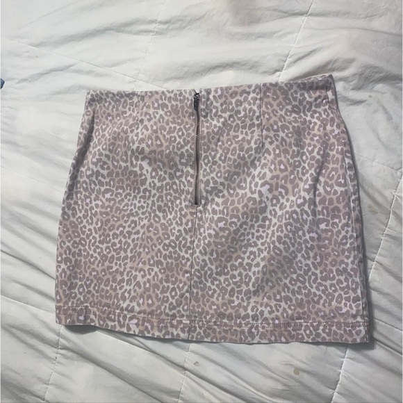 Pink Cheetah Print Skirt - Picture 2 of 2
